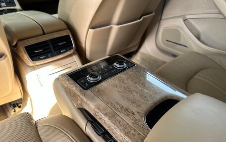 Audi A8, 2012 год, 1 190 000 рублей, 16 фотография