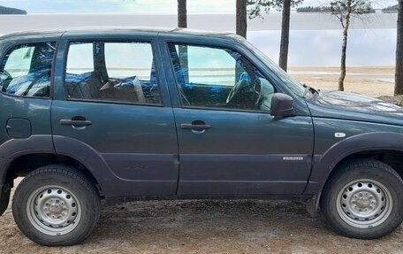 Chevrolet Niva I рестайлинг, 2017 год, 740 000 рублей, 1 фотография