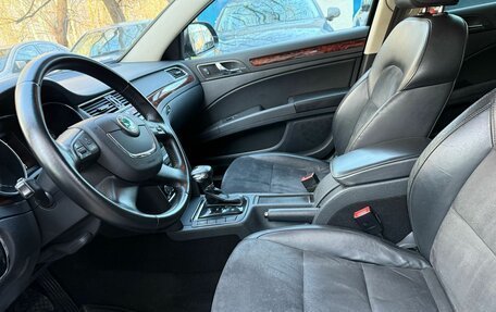 Skoda Superb III рестайлинг, 2012 год, 1 200 000 рублей, 12 фотография