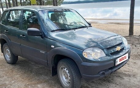 Chevrolet Niva I рестайлинг, 2017 год, 740 000 рублей, 5 фотография