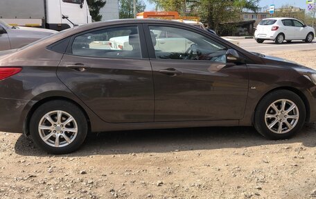 Hyundai Solaris II рестайлинг, 2015 год, 710 000 рублей, 4 фотография