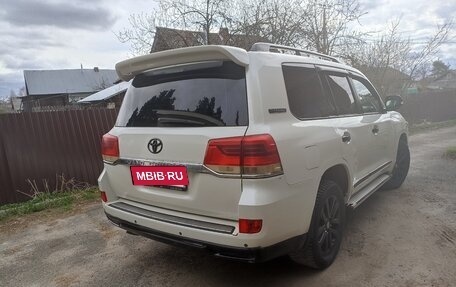 Toyota Land Cruiser 200, 2010 год, 2 450 000 рублей, 2 фотография