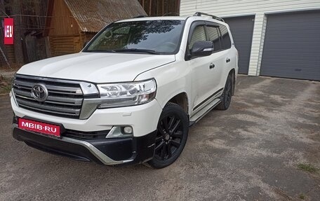 Toyota Land Cruiser 200, 2010 год, 2 450 000 рублей, 3 фотография