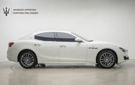 Maserati Ghibli, 2022 год, 5 950 000 рублей, 3 фотография