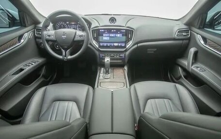 Maserati Ghibli, 2022 год, 5 950 000 рублей, 11 фотография