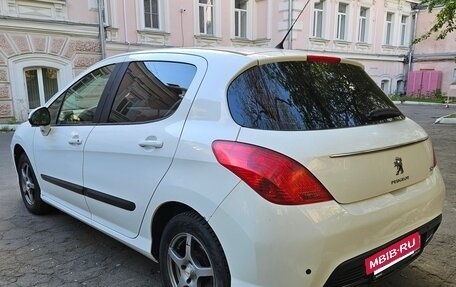 Peugeot 308 II, 2011 год, 699 990 рублей, 3 фотография