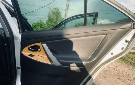 Toyota Camry, 2007 год, 970 000 рублей, 11 фотография