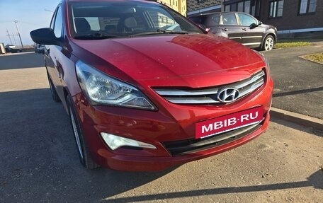 Hyundai Solaris II рестайлинг, 2015 год, 1 000 000 рублей, 10 фотография