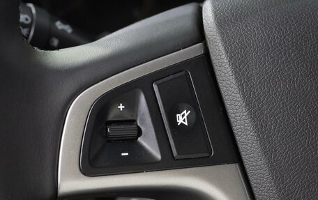 Hyundai Solaris II рестайлинг, 2015 год, 1 250 000 рублей, 16 фотография