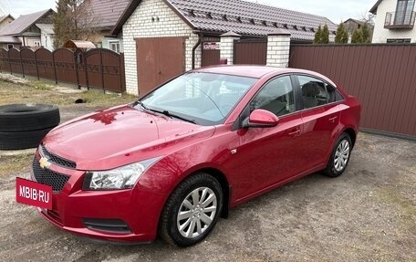 Chevrolet Cruze II, 2011 год, 830 000 рублей, 16 фотография