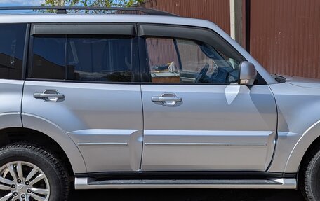 Mitsubishi Pajero IV, 2011 год, 2 500 000 рублей, 6 фотография
