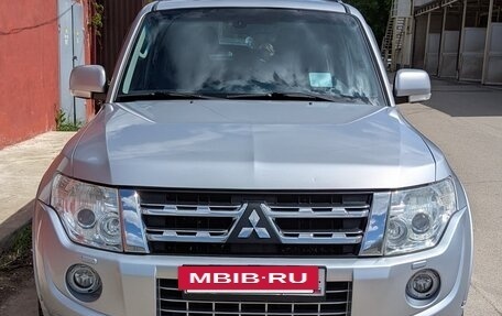 Mitsubishi Pajero IV, 2011 год, 2 500 000 рублей, 3 фотография