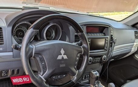 Mitsubishi Pajero IV, 2011 год, 2 500 000 рублей, 8 фотография