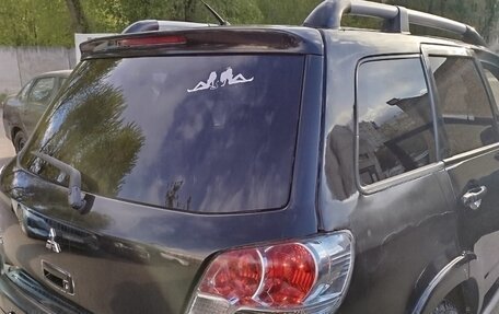 Mitsubishi Outlander III рестайлинг 3, 2007 год, 530 000 рублей, 12 фотография