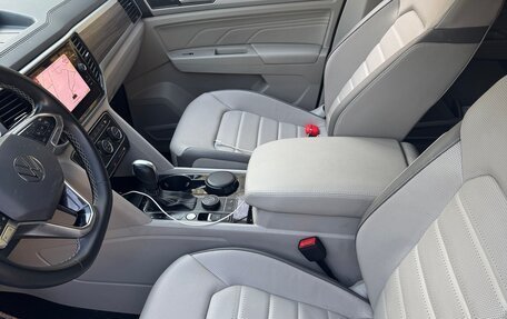 Volkswagen Teramont I, 2021 год, 4 000 000 рублей, 5 фотография
