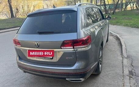 Volkswagen Teramont I, 2021 год, 4 000 000 рублей, 2 фотография