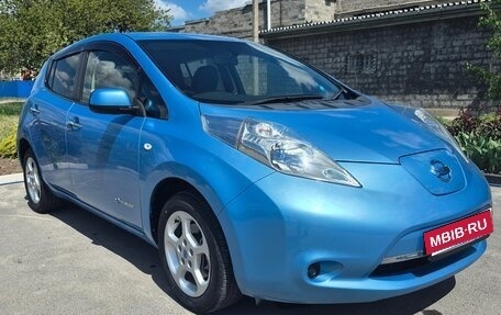 Nissan Leaf I, 2013 год, 950 000 рублей, 2 фотография