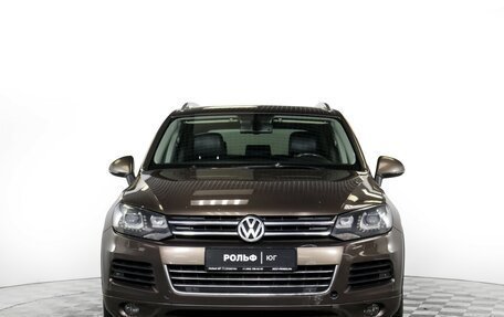 Volkswagen Touareg III, 2011 год, 2 000 000 рублей, 2 фотография