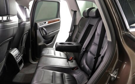 Volkswagen Touareg III, 2011 год, 2 000 000 рублей, 10 фотография