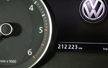Volkswagen Touareg III, 2011 год, 2 000 000 рублей, 12 фотография