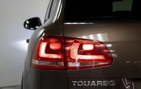 Volkswagen Touareg III, 2011 год, 2 000 000 рублей, 25 фотография