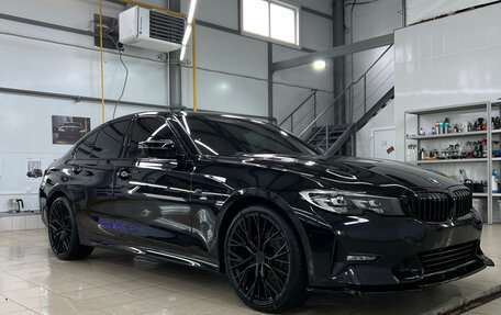 BMW 3 серия, 2019 год, 3 700 000 рублей, 3 фотография