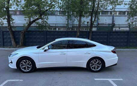 Hyundai Sonata VIII, 2021 год, 2 450 000 рублей, 2 фотография