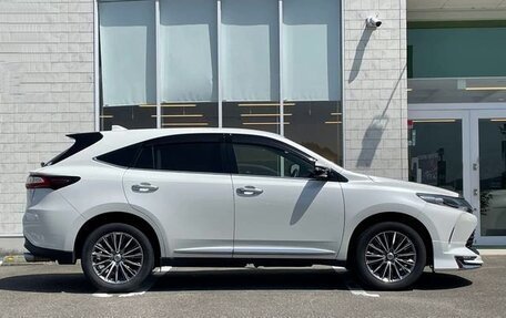 Toyota Harrier, 2020 год, 2 300 000 рублей, 4 фотография
