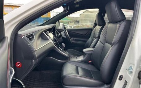 Toyota Harrier, 2020 год, 2 300 000 рублей, 17 фотография