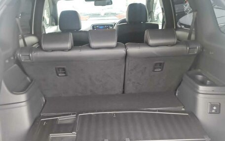 Mitsubishi Outlander III рестайлинг 3, 2018 год, 2 850 000 рублей, 7 фотография