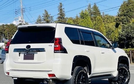 Toyota Land Cruiser Prado 150 рестайлинг 2, 2021 год, 3 730 000 рублей, 8 фотография