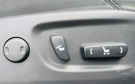 Toyota Land Cruiser Prado 150 рестайлинг 2, 2021 год, 3 730 000 рублей, 23 фотография