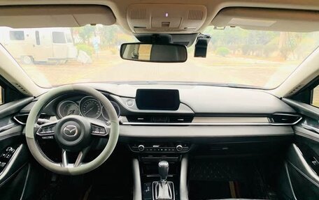 Mazda 6, 2022 год, 2 550 000 рублей, 13 фотография