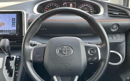 Toyota Sienta II, 2021 год, 1 350 000 рублей, 9 фотография