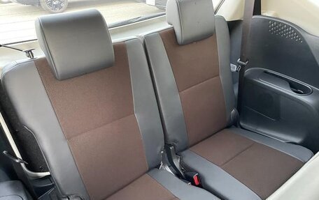 Toyota Sienta II, 2021 год, 1 350 000 рублей, 28 фотография