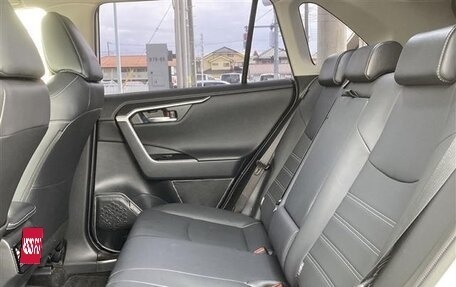 Toyota RAV4, 2021 год, 2 690 000 рублей, 25 фотография