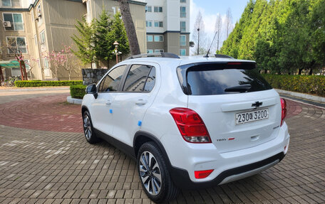 Chevrolet Trax, 2021 год, 1 310 000 рублей, 5 фотография