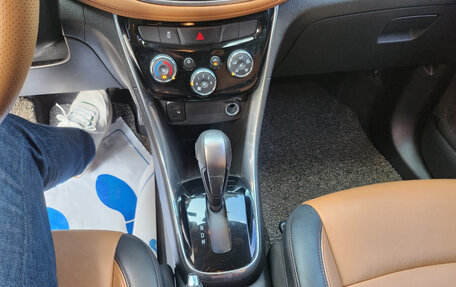 Chevrolet Trax, 2021 год, 1 310 000 рублей, 12 фотография