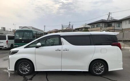 Toyota Alphard III, 2021 год, 3 470 000 рублей, 5 фотография