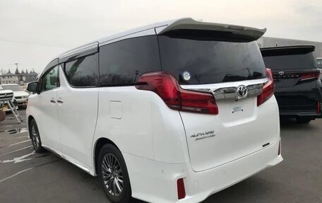 Toyota Alphard III, 2021 год, 3 470 000 рублей, 6 фотография