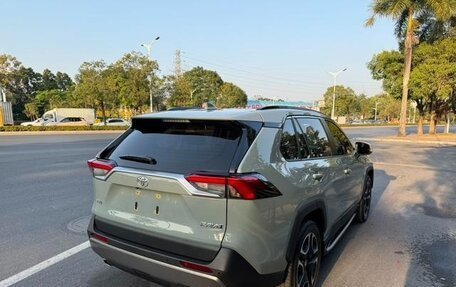 Toyota RAV4, 2020 год, 2 110 000 рублей, 3 фотография