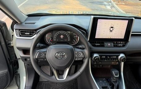 Toyota RAV4, 2020 год, 2 110 000 рублей, 8 фотография