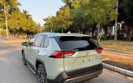 Toyota RAV4, 2020 год, 2 110 000 рублей, 2 фотография