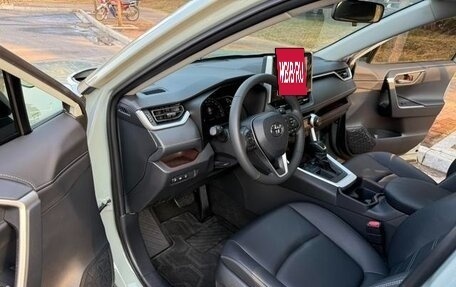 Toyota RAV4, 2020 год, 2 110 000 рублей, 6 фотография