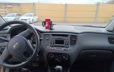 KIA Rio II, 2011 год, 657 000 рублей, 18 фотография