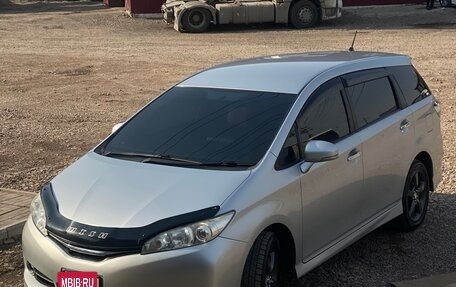Toyota Wish II, 2012 год, 1 400 000 рублей, 2 фотография