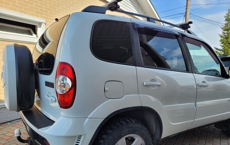 Chevrolet Niva I рестайлинг, 2013 год, 750 000 рублей, 3 фотография