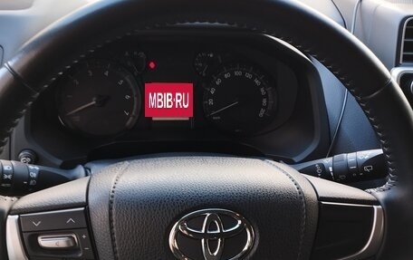 Toyota Land Cruiser Prado 150 рестайлинг 2, 2019 год, 5 350 000 рублей, 11 фотография