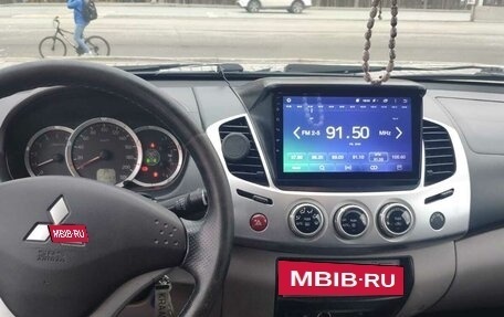 Mitsubishi L200 IV рестайлинг, 2010 год, 1 490 000 рублей, 4 фотография