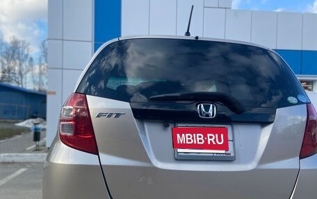 Honda Fit III, 2010 год, 730 000 рублей, 6 фотография